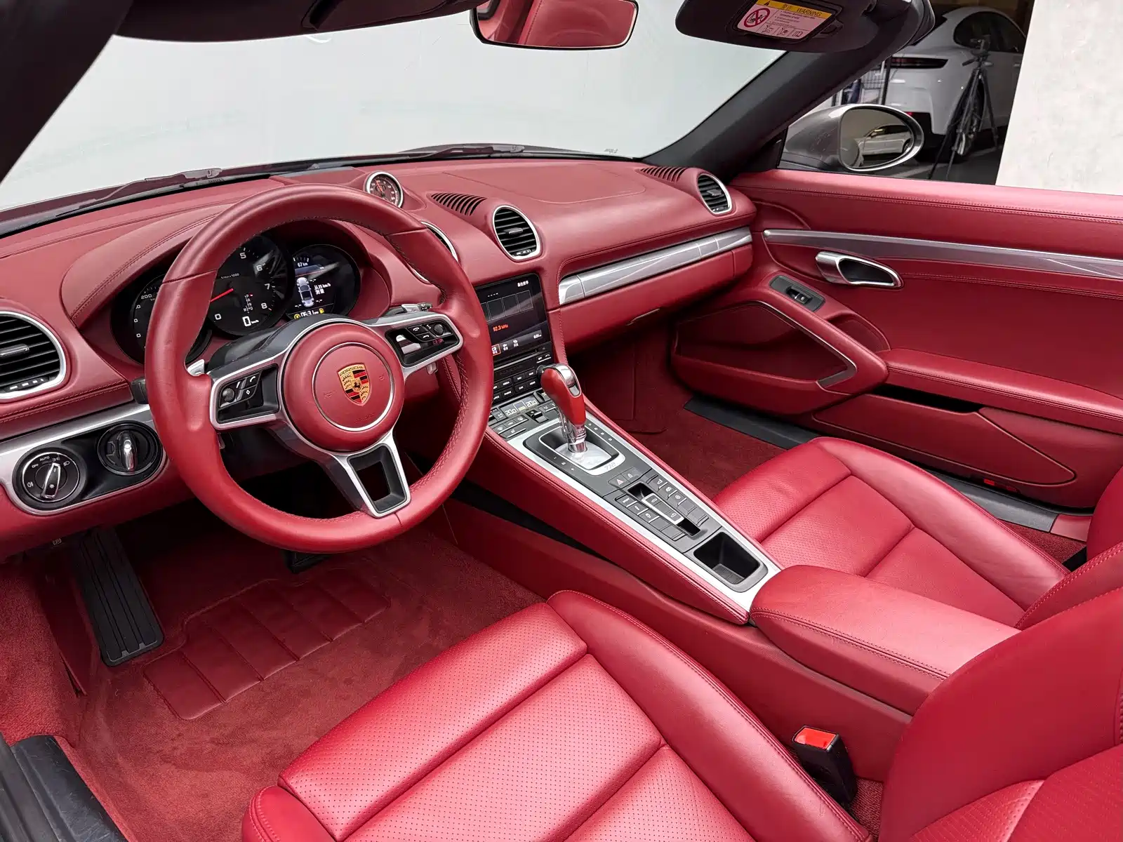 Фото 3 - Porsche 718