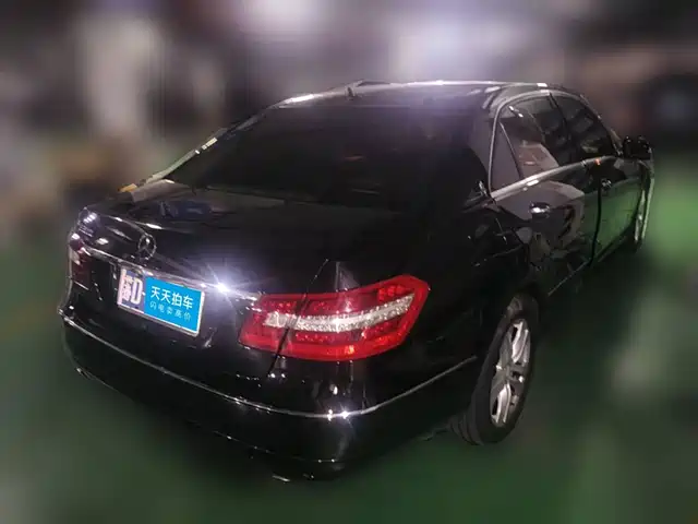 Mercedes-Benz E-Class 2012 E 300 L Fashion — фото 5
