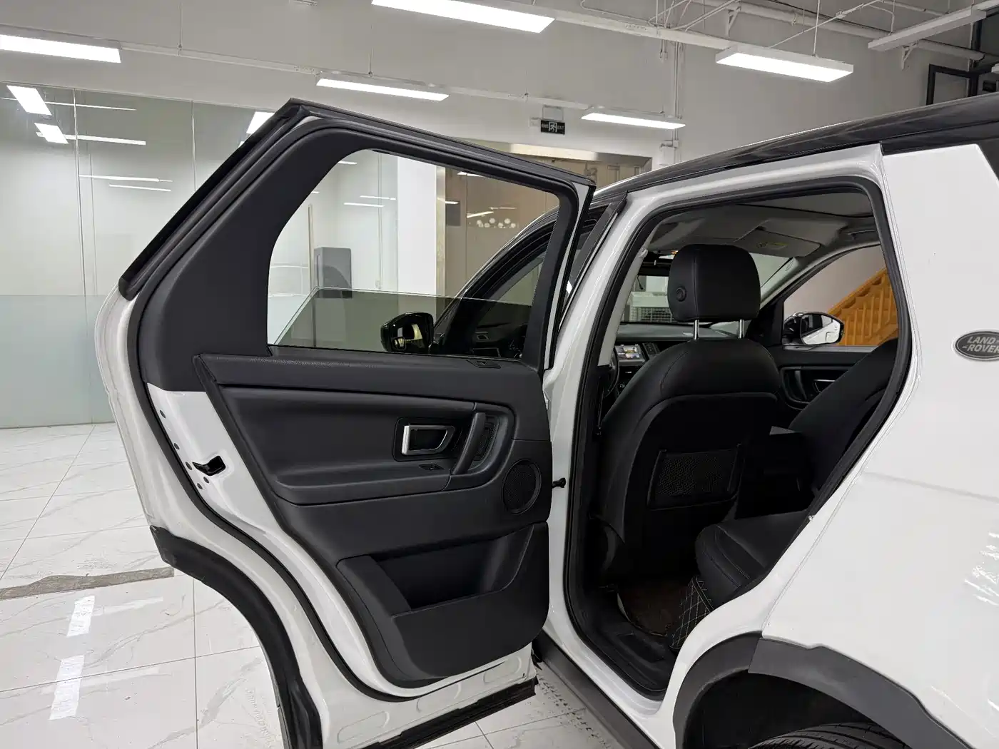 Фото 13 - Land Rover Discovery Sport