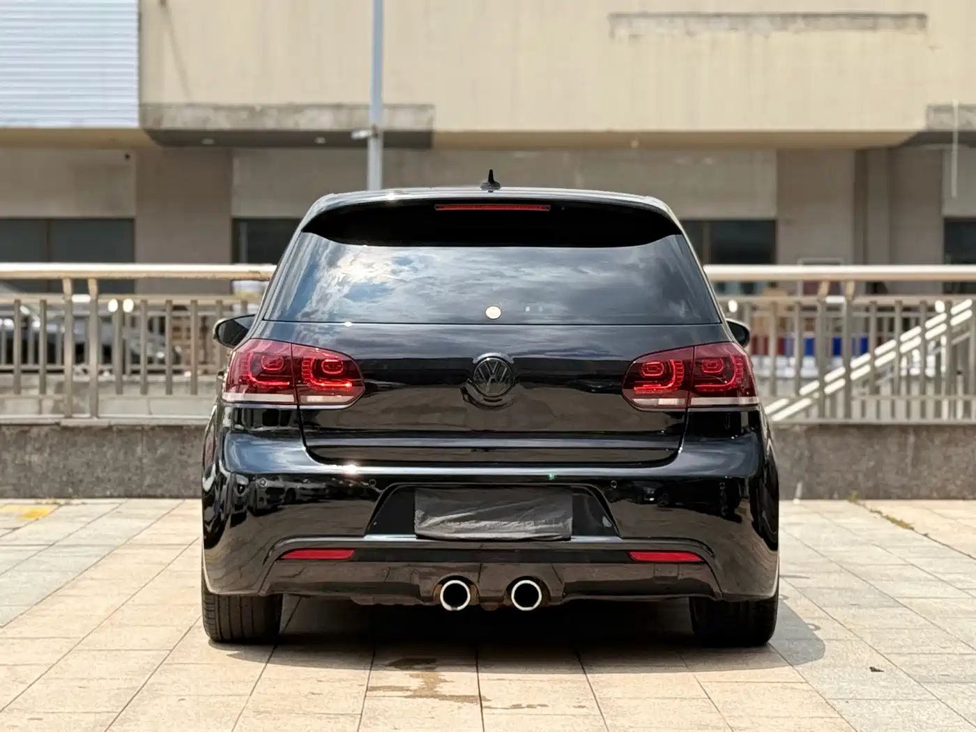 Volkswagen Golf (Import) 2013 2011 2.0TSI R