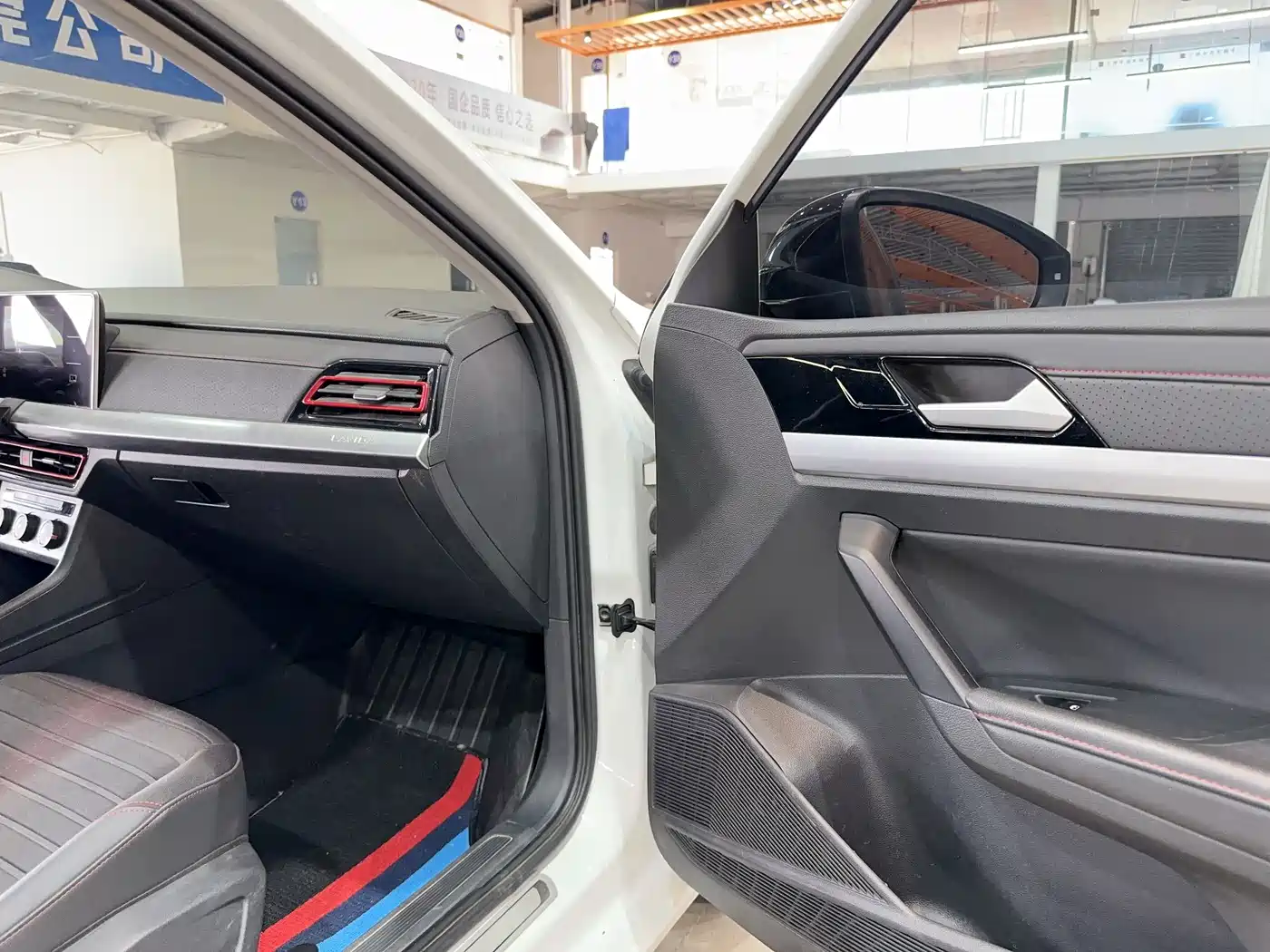 Volkswagen Lavida 2023 280TSI DSG Starlight Comfort Edition фото 24