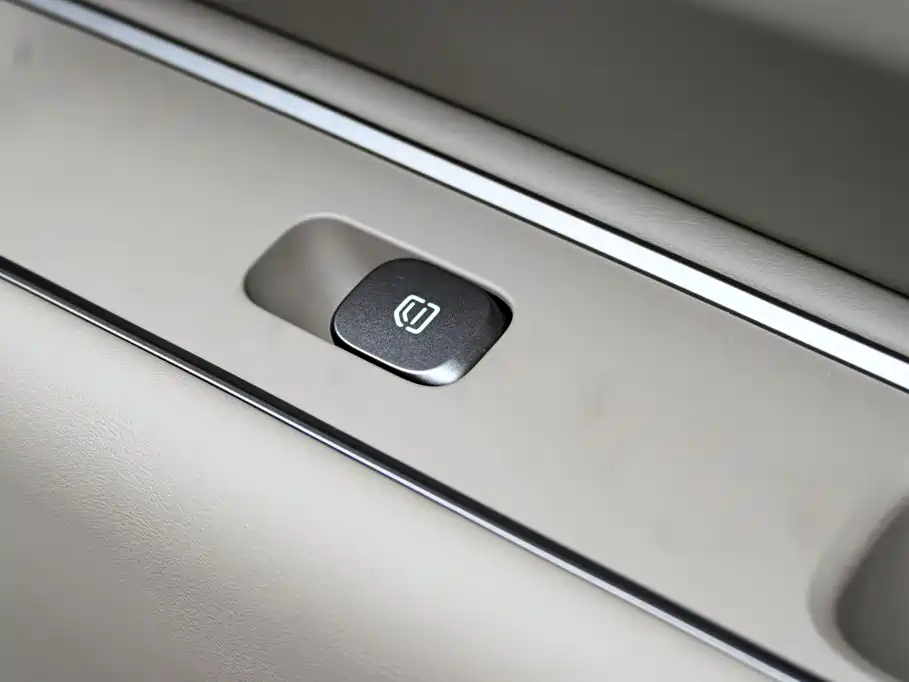 Li Auto L9 2026 2026 Base Model