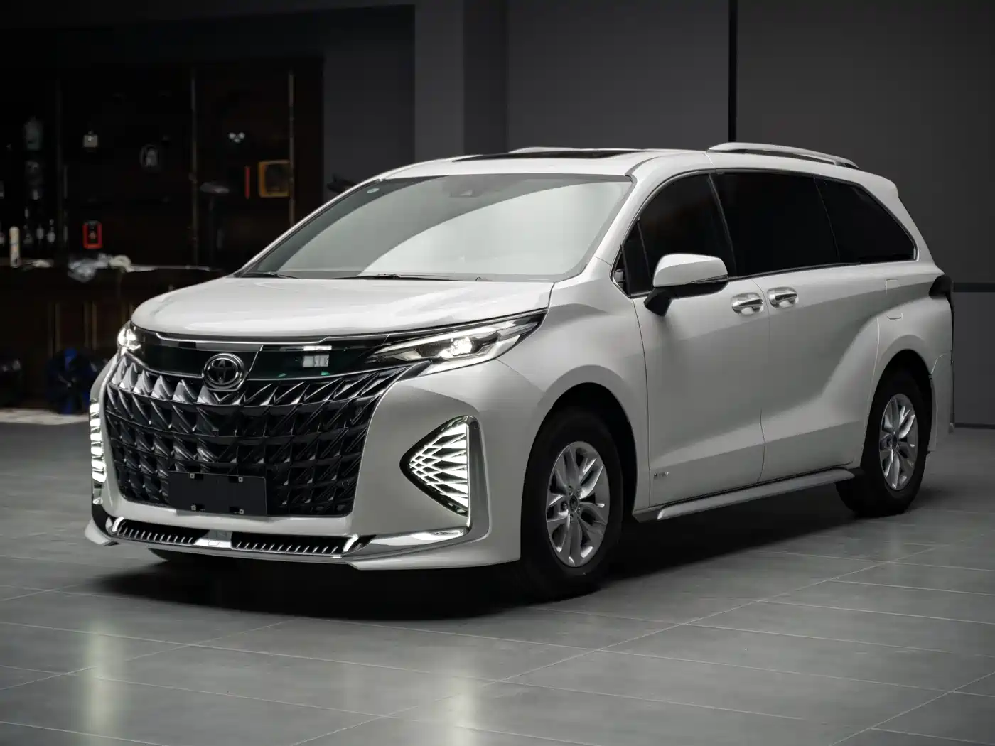 Toyota Sienna 2024 2.5L Hybrid Comfort Edition