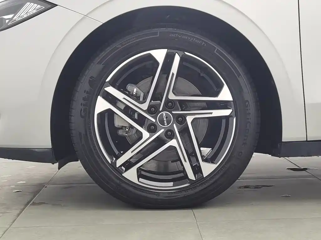 Roewe D7 2023 2023 DMH 125km Flagship Edition