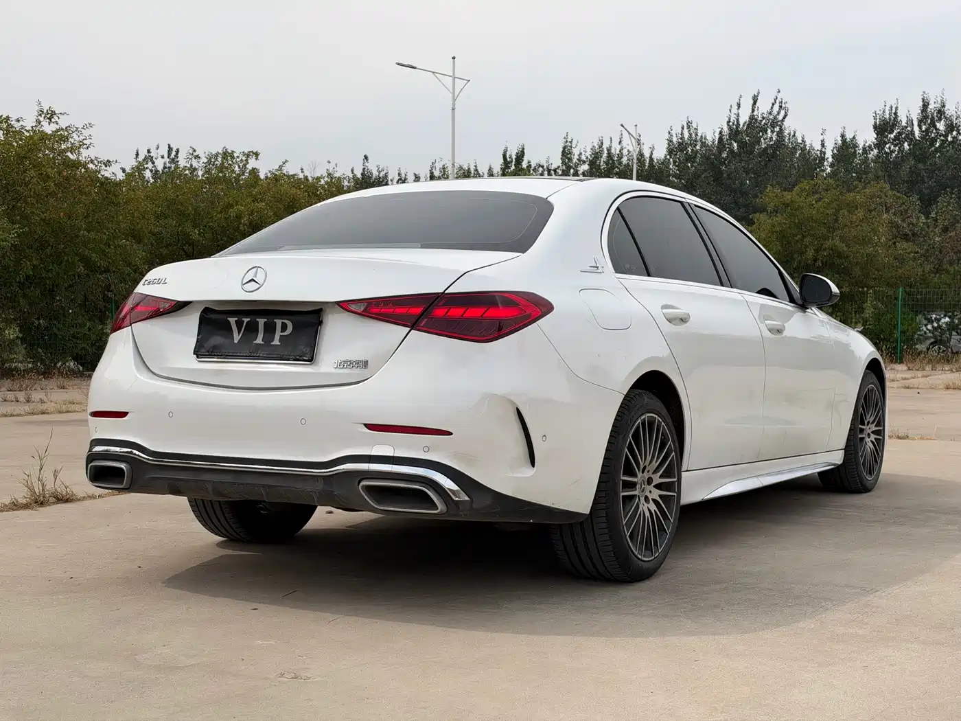 Photo 15 - Mercedes-Benz C-Class
