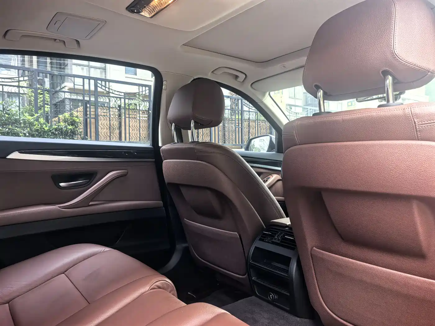 BMW 5 Series 2017 520Li Classic Edition фото 10