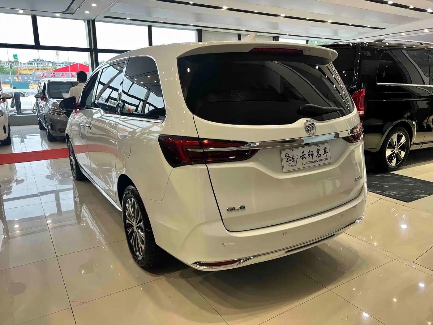 Buick GL8 2023 Land Business Class 652T Luxury фото 14