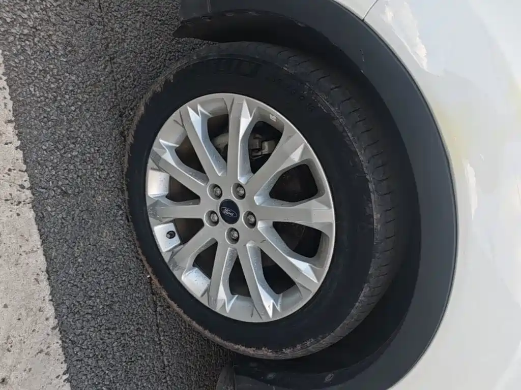 Ford Kuga 2015 2015 1.5L GTDi 2WD Trend