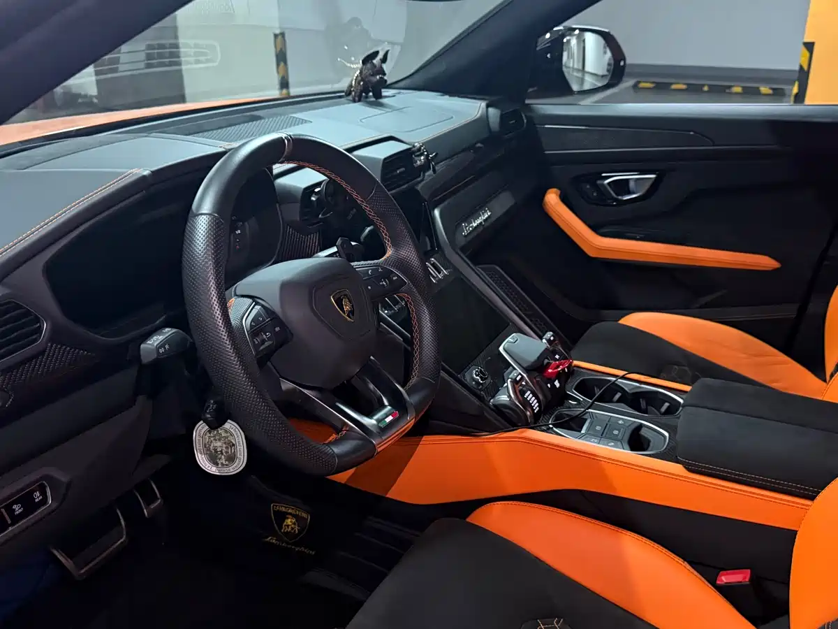 Lamborghini Urus 2023 2021 4.0T V8