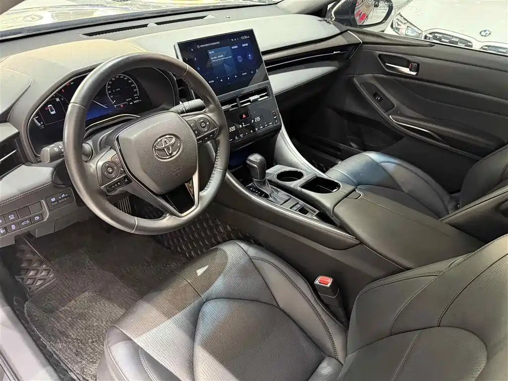 Toyota Avalon 2023 2.0L XLE Premium Edition фото 11