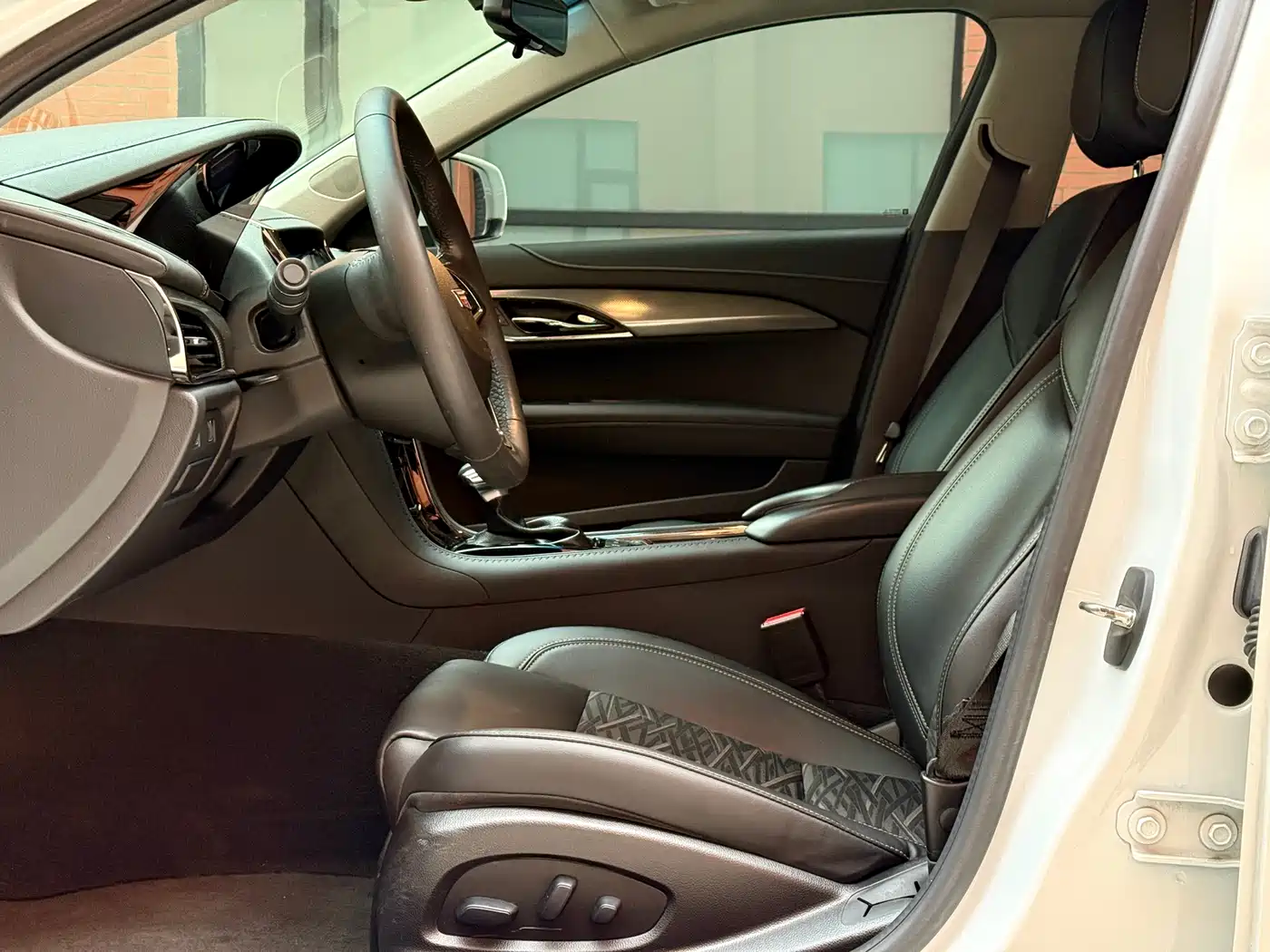 Cadillac ATS-L 2017 28T Technology фото 8