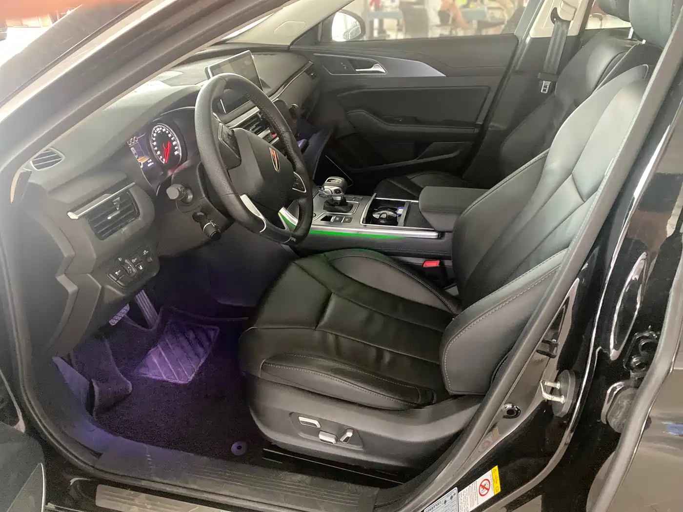 Hongqi H5 2022 Classic 1.5T DCT Flag Rhythm Edition фото 4