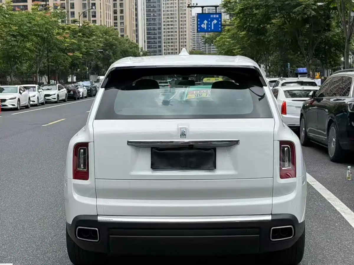 Rolls-Royce Cullinan 2025 2024 5-Seater