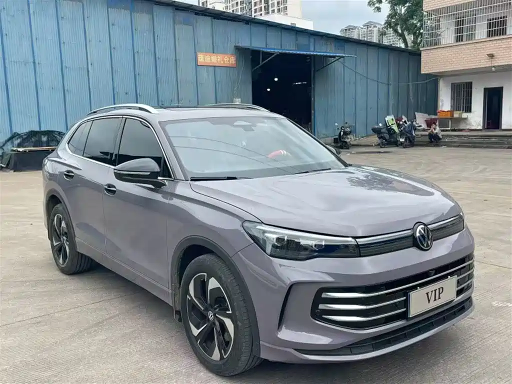 Volkswagen Tiguan L 2024 PRO 330TSI 2WD Intelligent Leader Edition фото 8