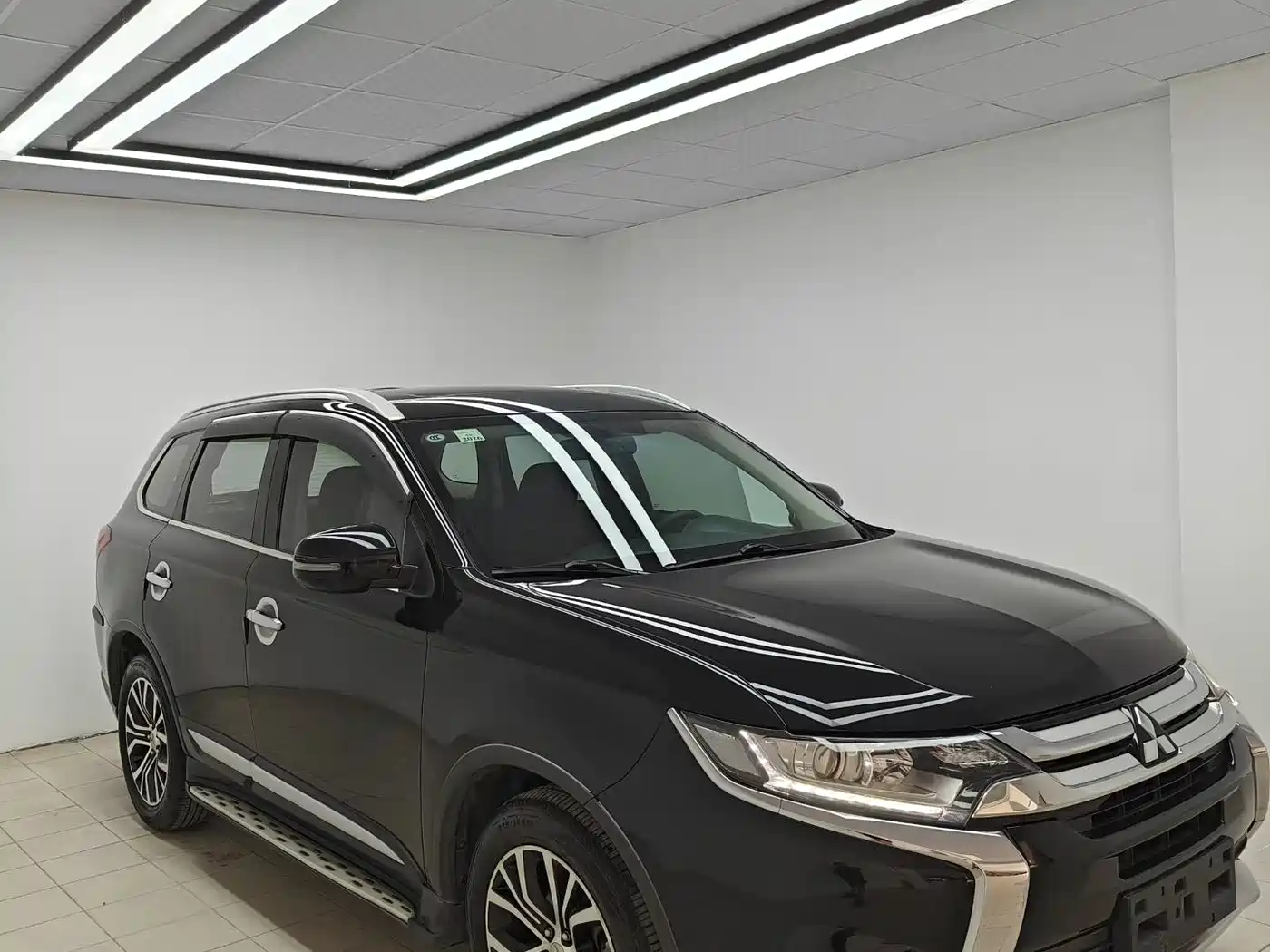 Mitsubishi Outlander 2018 2.0L 2WD Glory Edition 5-seater фото 3