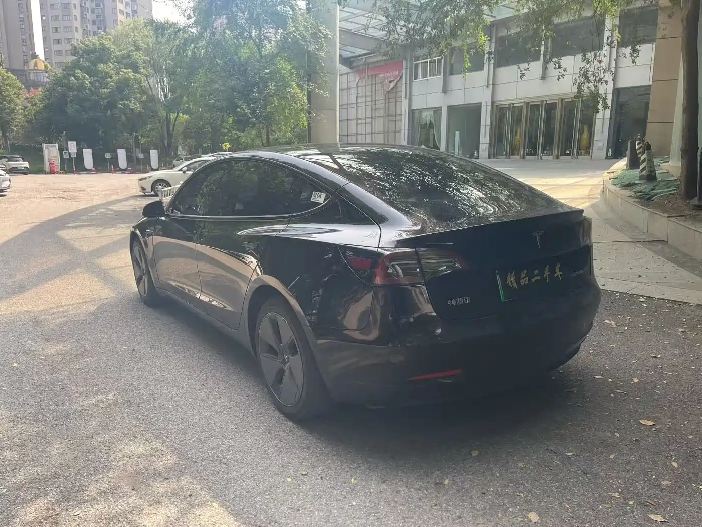 Photo 7 - Tesla Model 3