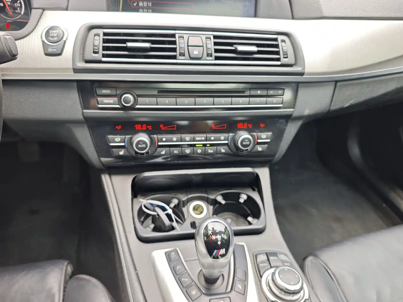 BMW M5 2012 M5 фото 17