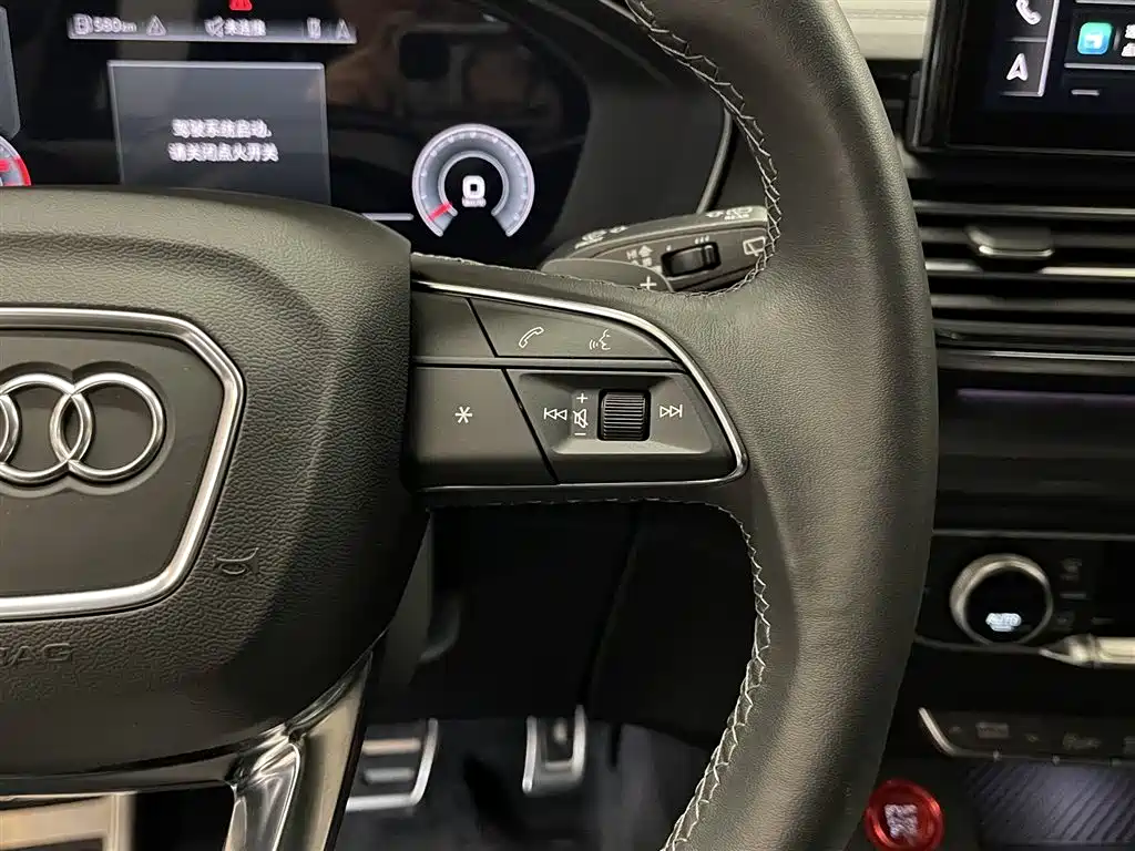 Audi Q5L 2024 Model 40 TFSI Luxury Dynamic фото 21