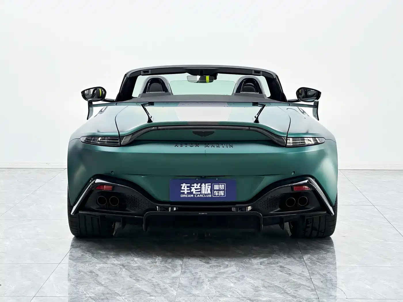 Aston Martin V8 Vantage 2022 4.0T V8 F1 Edition Roadster фото 5