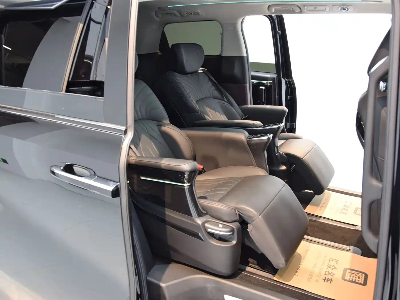 GAC Trumpchi Trumpchi M8 2024 Master Series 400T Ultimate Edition фото 21