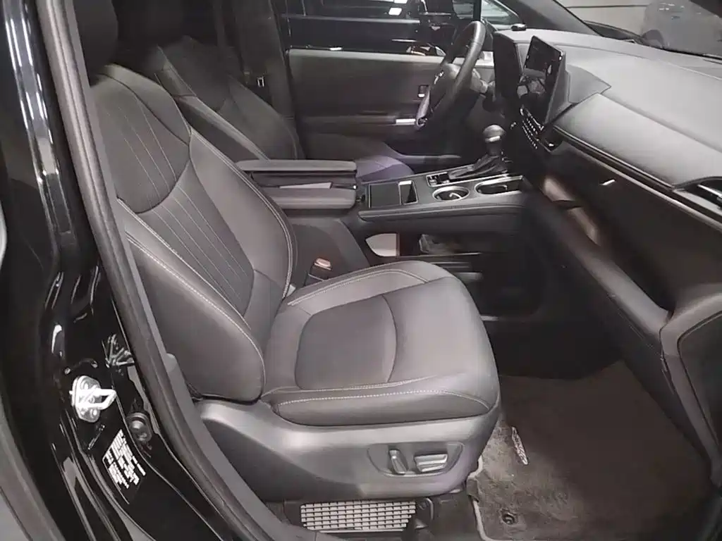 Toyota Sienna 2025 2024 2.5L Hybrid Supreme Edition