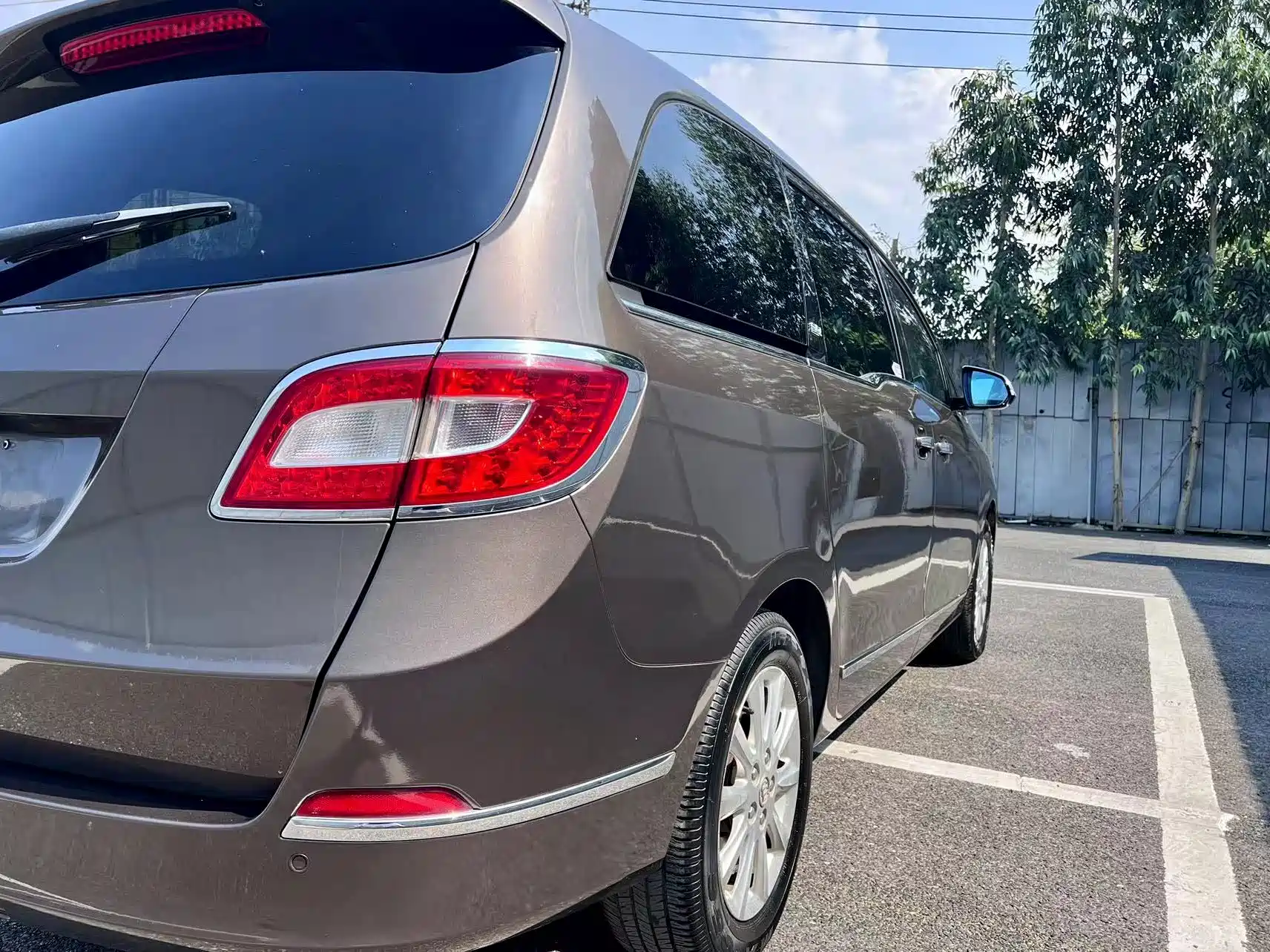 Фото 8 - Buick GL8