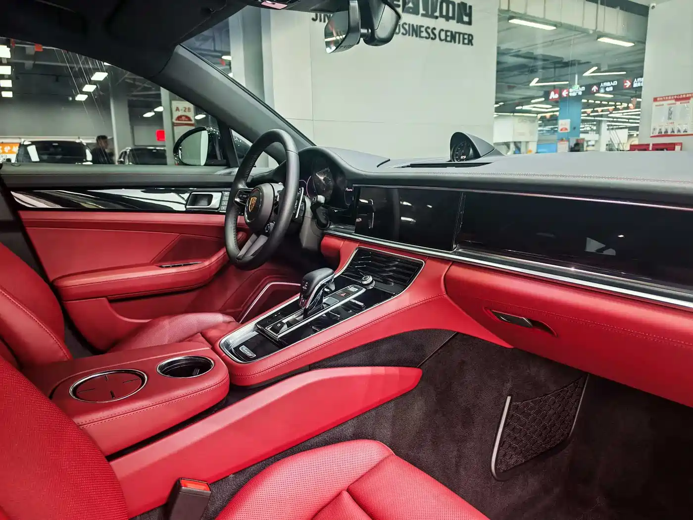 Porsche Panamera 2023 Panamera Executive Long Wheelbase 2.9T фото 11