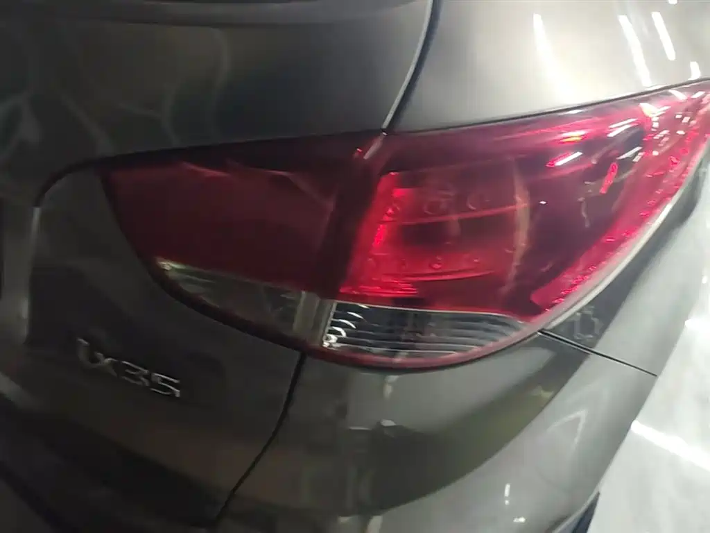 Hyundai Beijing Hyundai ix35 2013 2.0L Automatic 2WD Comfort GL China IV фото 8