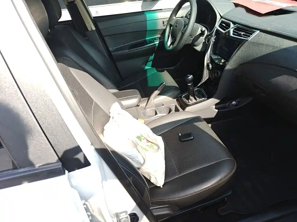 Фото 25 - BYD F3