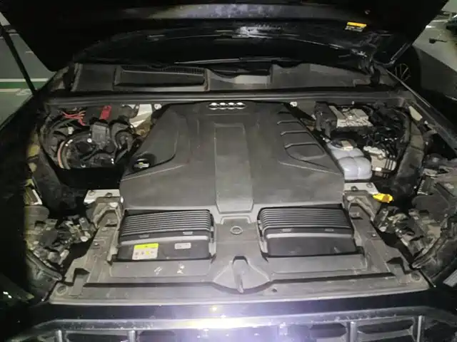 Audi Q7 2021 45 TFSI quattro S line Sport — фото 3