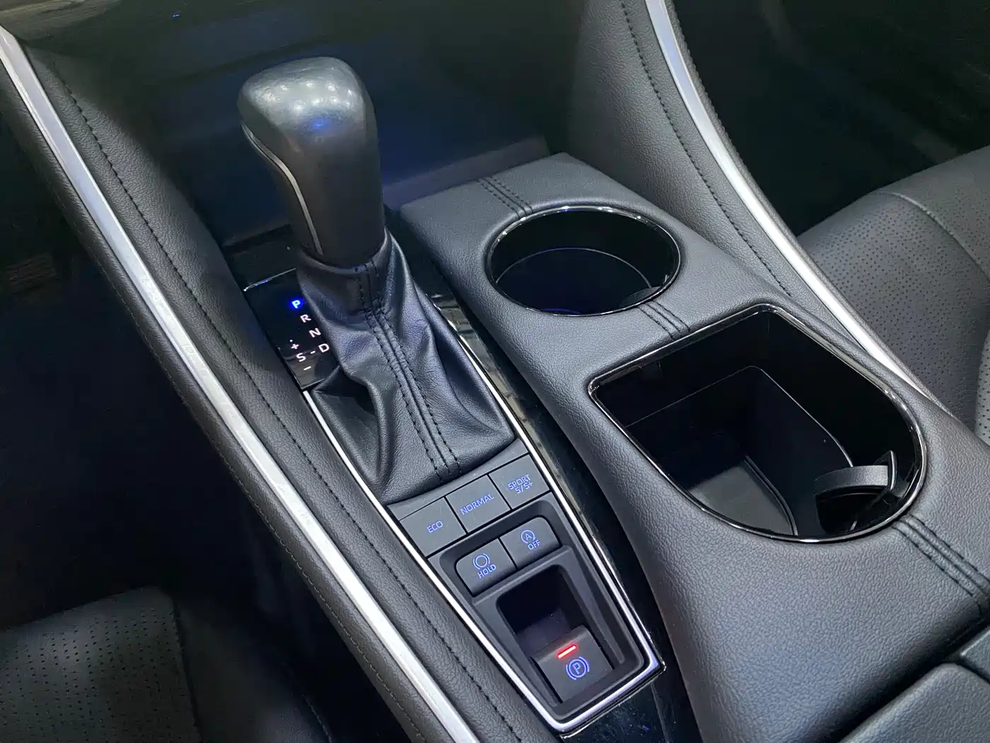 Toyota Avalon 2023 2.5L Luxury Edition фото 8
