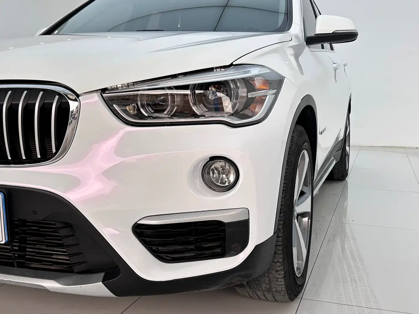 BMW X1 2016 xDrive20Li Luxury Model фото 4