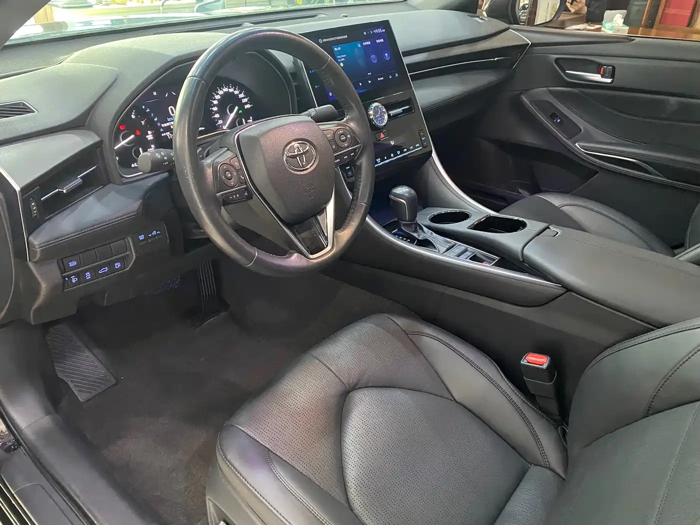 Toyota Avalon 2023 2.5L Luxury Edition фото 9