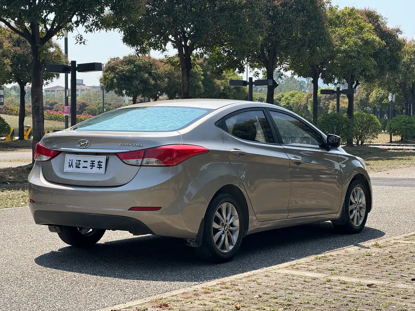 Hyundai Langdong 2015 1.6L Auto Trend фото 7