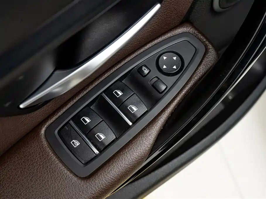 BMW 3 Series 2019 320Li Fashion Type фото 19