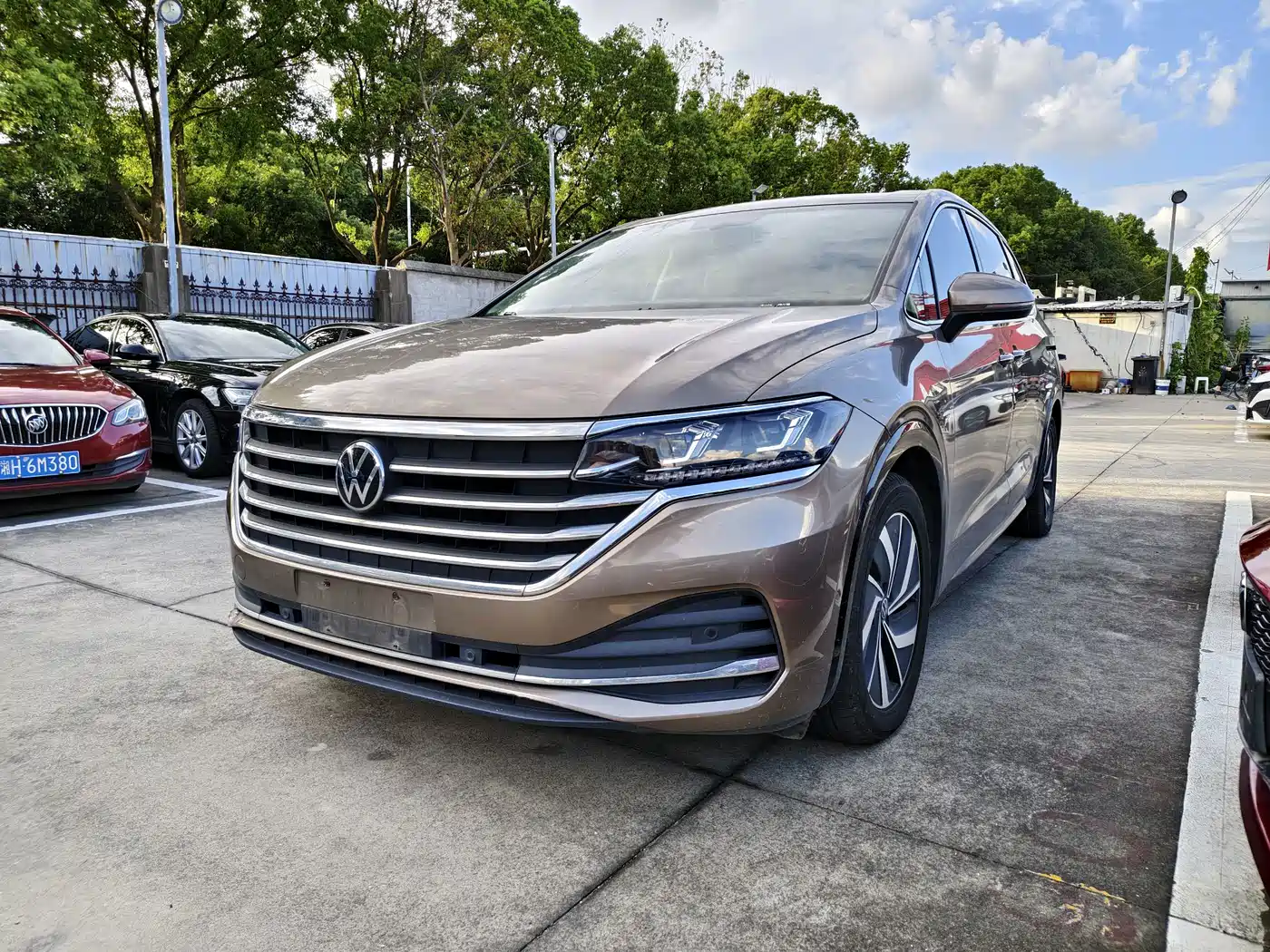 Volkswagen Viloran 2020 2020 330TSI Luxury Edition