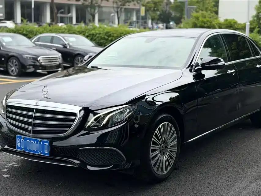 Mercedes-Benz E-Class 2020 E 300 L Fashion