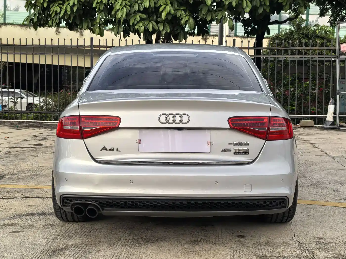 Audi A4L 2015 45 TFSI quattro Individual Sport фото 8