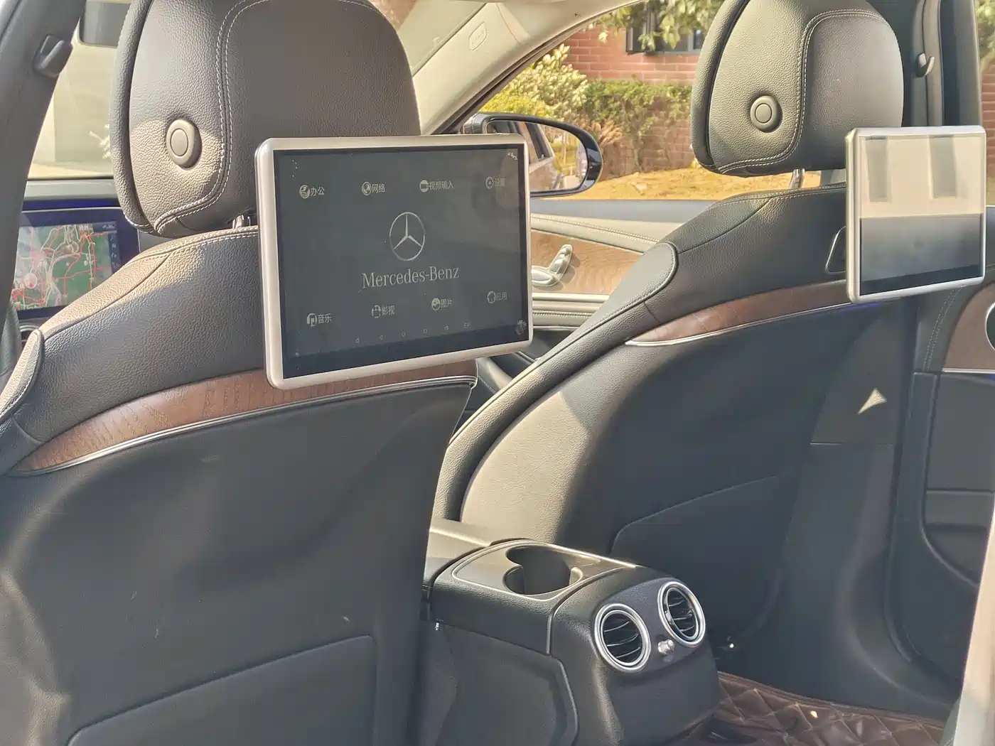 Mercedes-Benz E-Class 2017 E 200 L 4MATIC фото 15