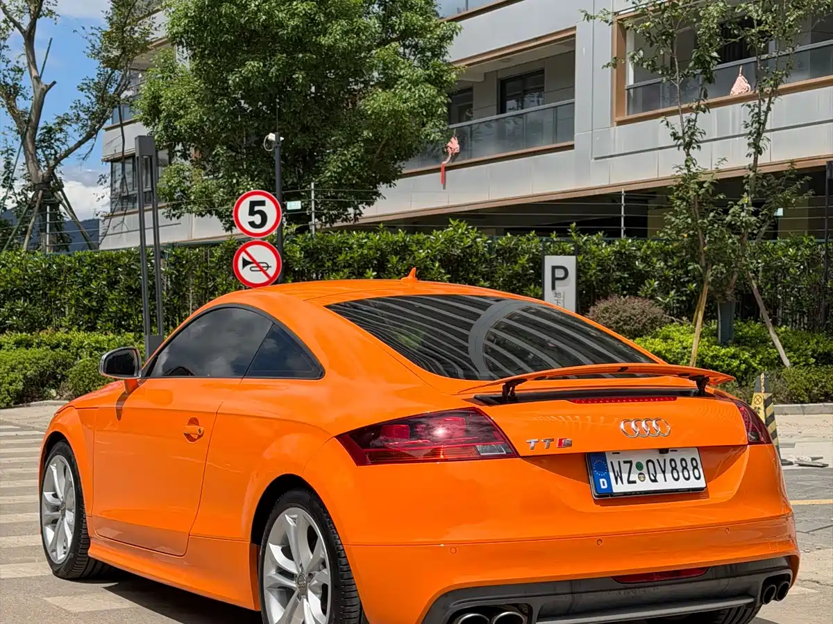 Audi TTS 2012 2011 Model TTS Coupe 2.0TFSI quattro