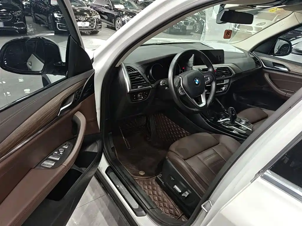 BMW X3 2018 xDrive28i Luxury Package China VI фото 16