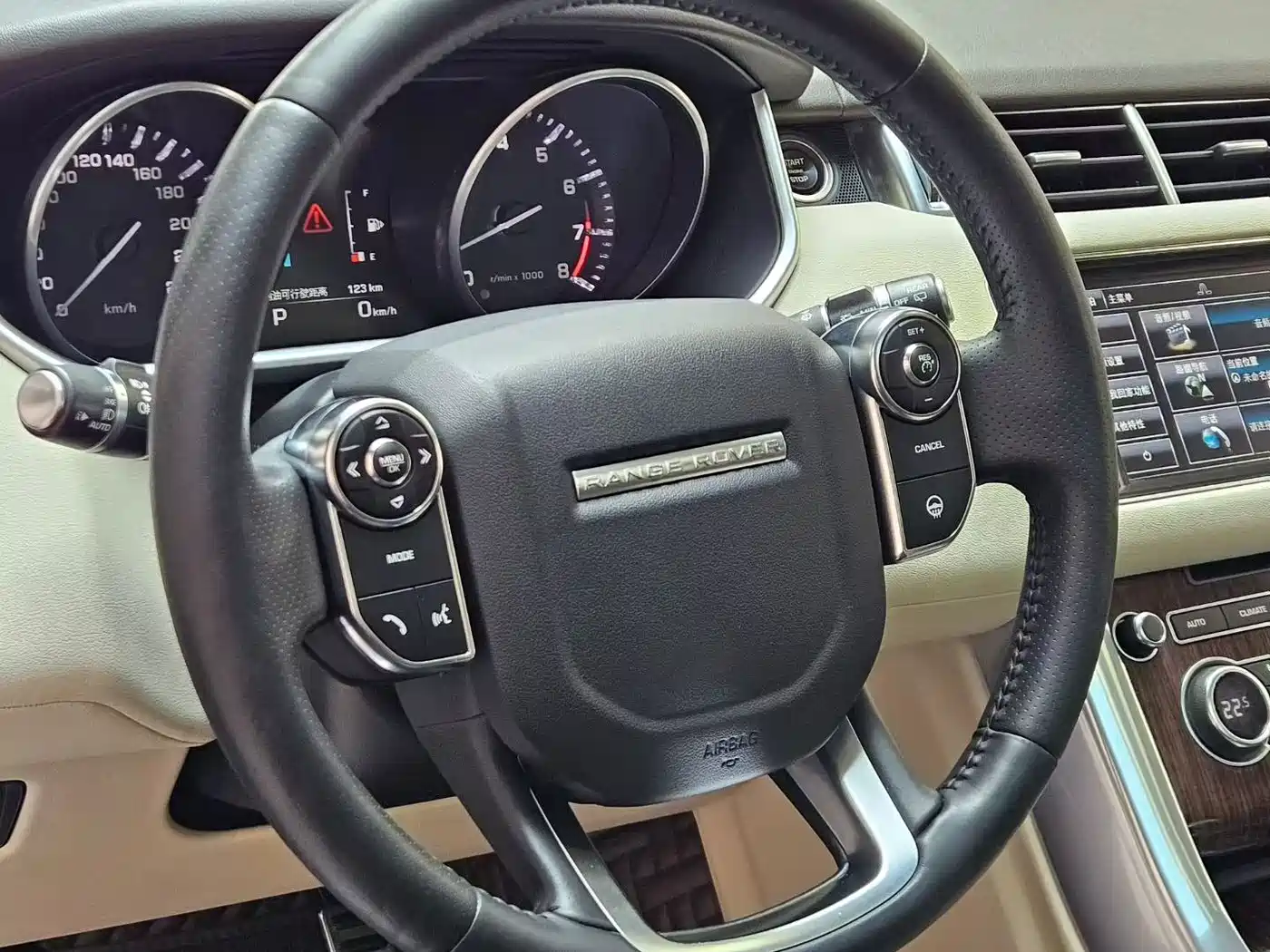 Land Rover Range Rover Sport фото 4