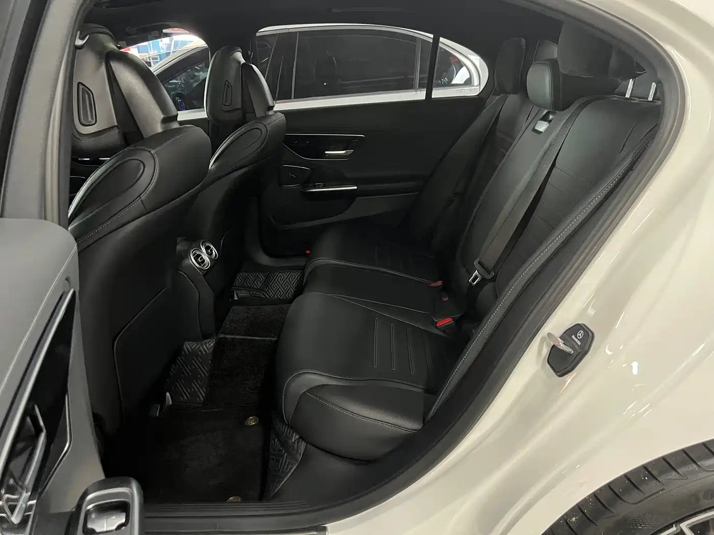 Mercedes-Benz C-Class 2022 C 260 L Sport Edition фото 11