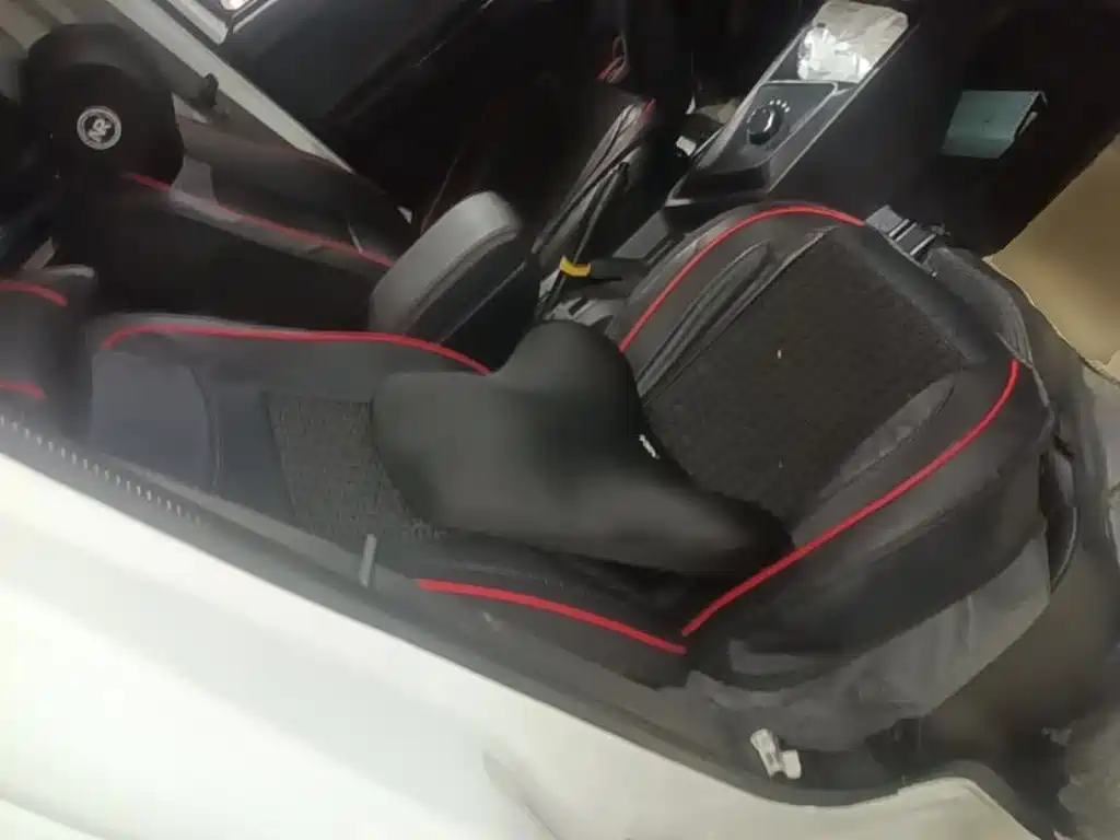 Changan Kaicheng Changan Ruixing EM80 2026 2025 Passenger Version Comfort 6-seater 300km Dual Swing Doors