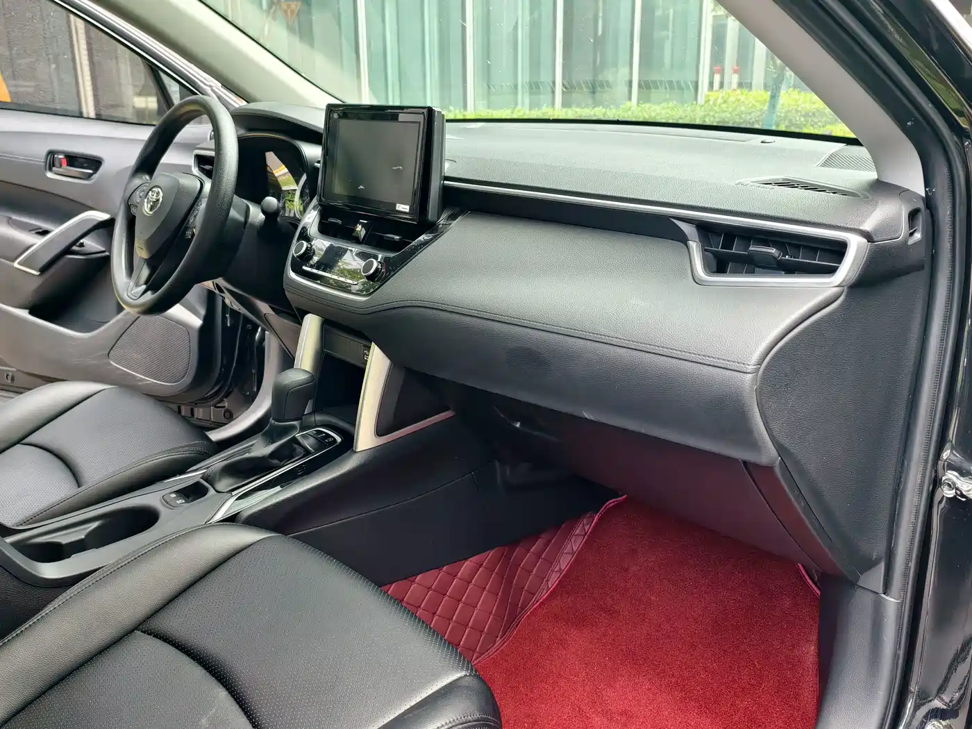 Фото 29 - Toyota Corolla Cross