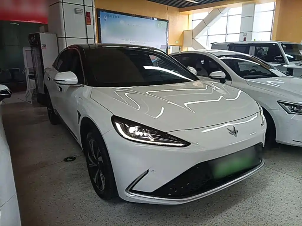 ARCFOX Alpha S 2023 2022 Model 525S 175kW