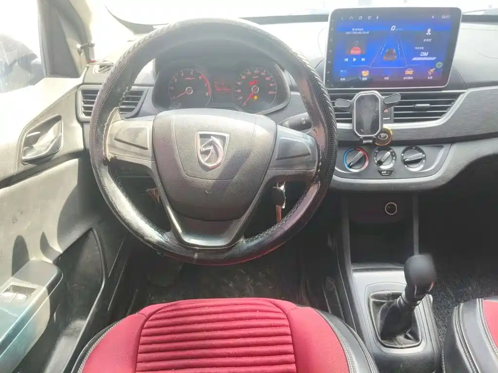 Baojun 310W 2018 2017 1.2L Manual Value Edition (China V)