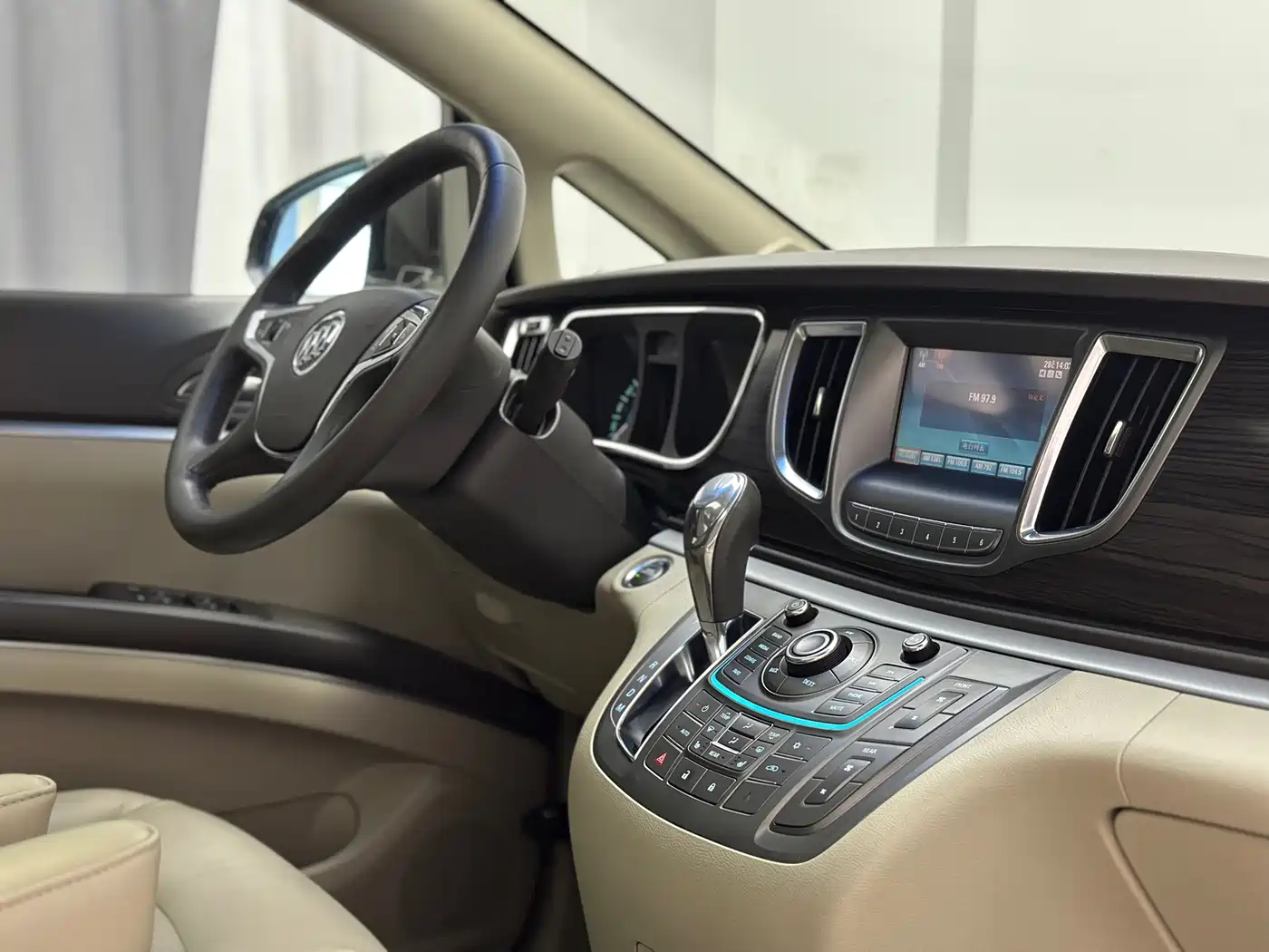 Buick GL8 2011 2011 3.0L XT Luxury Business Flagship