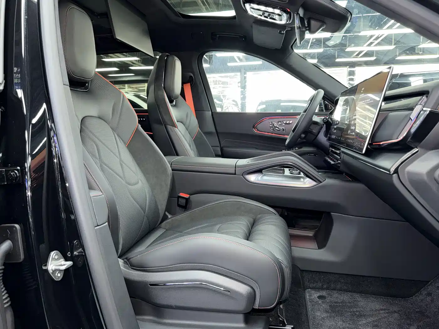 ZEEKR 8X 2026 2026 Model Dark Edition 5-Seater