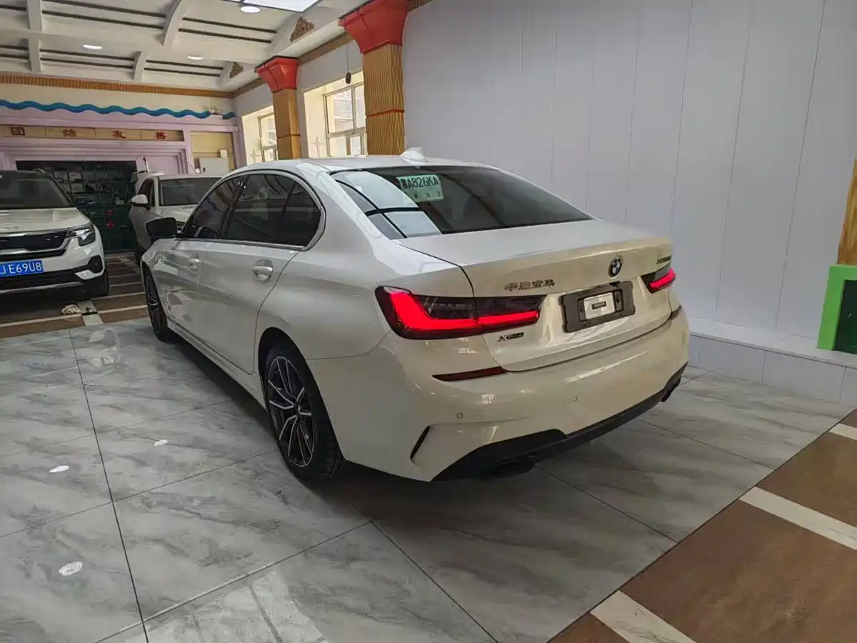 BMW 3 Series 2022 325i M Sport Package фото 7